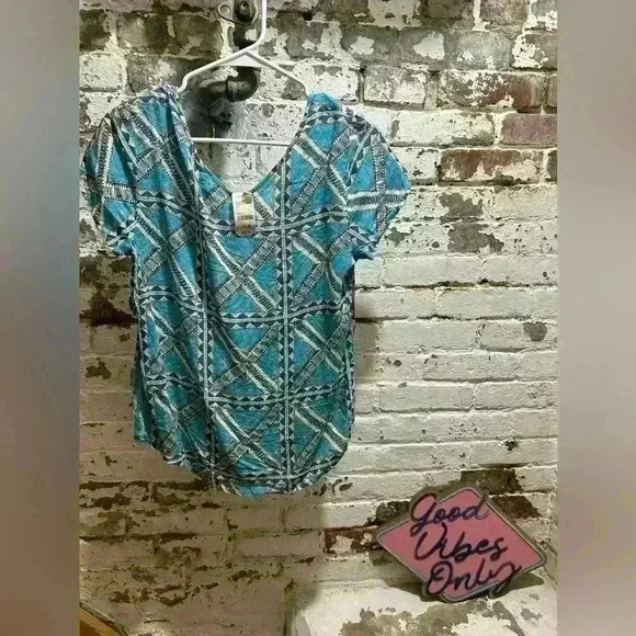 VINTAGE PETER DUNHAN FOR LUCKY BRAND v back short sleeve patterned shirt. small - Picture 2 of 6